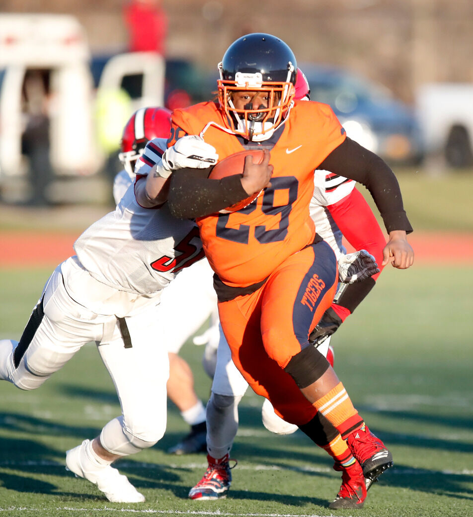 Bennett Lancaster Football